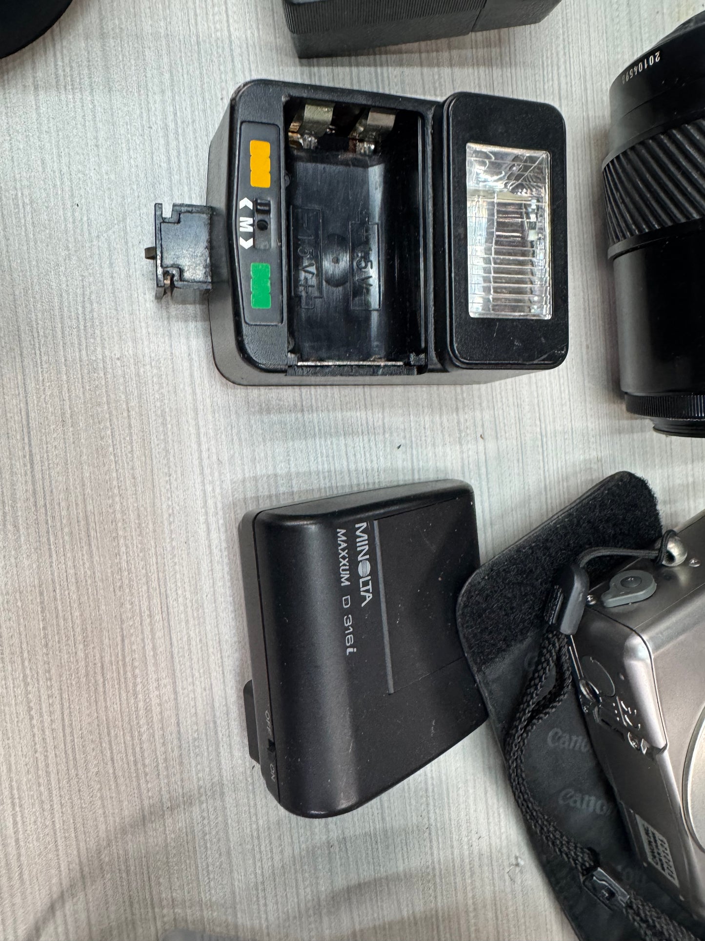 Camera Lot 05-08-25