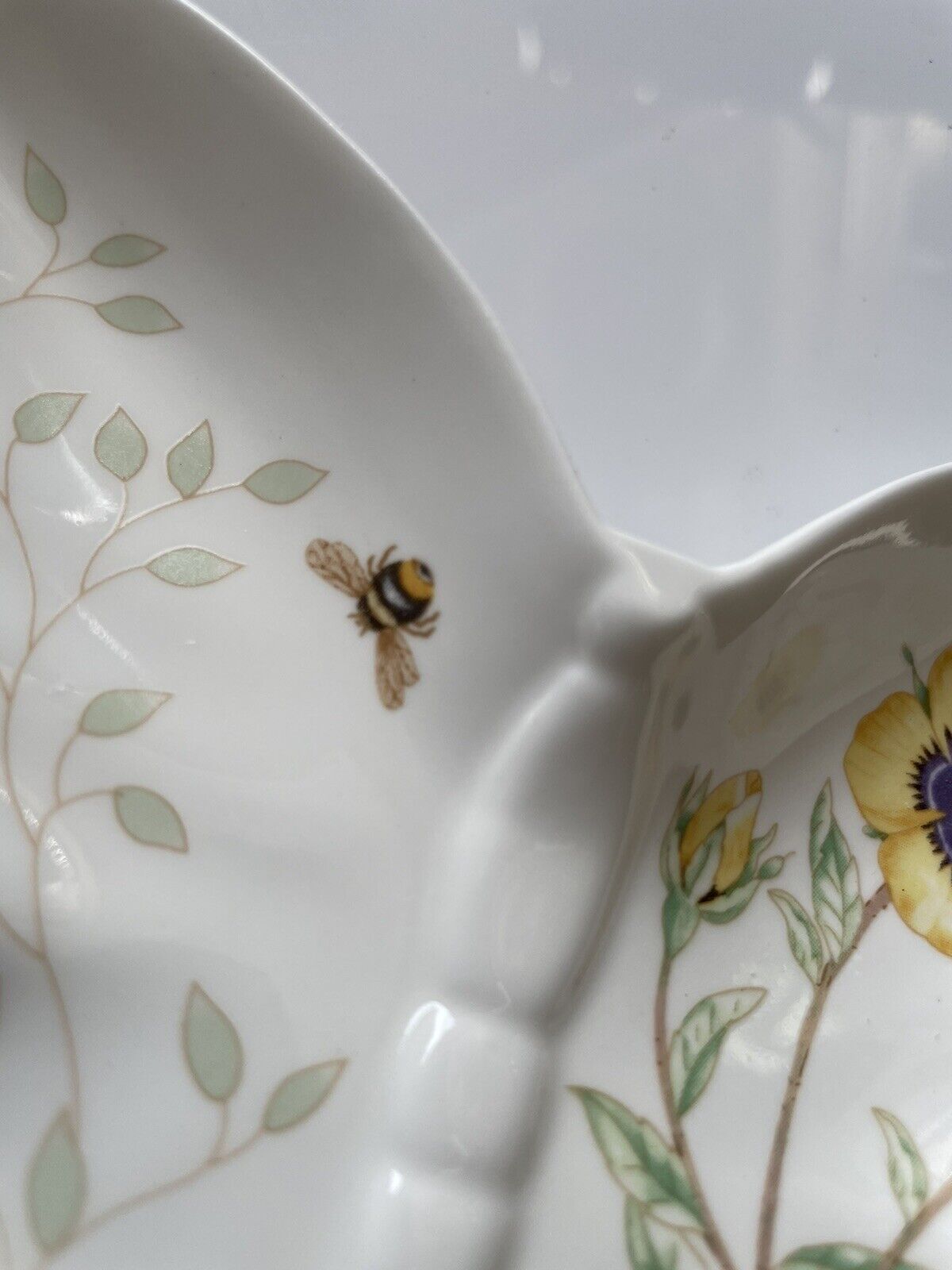 Lenox Butterfly Meadow soap dish - dragonfly - bee - flower - 760736