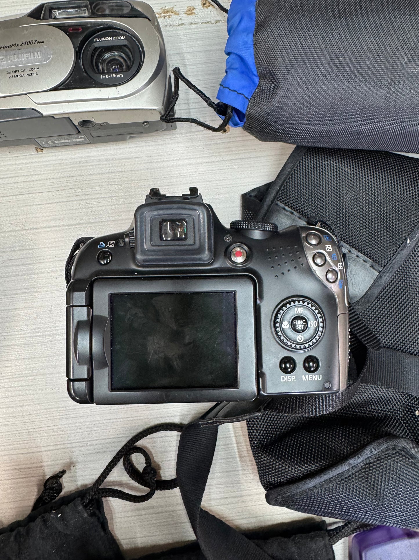 Camera Lot 06-20-25