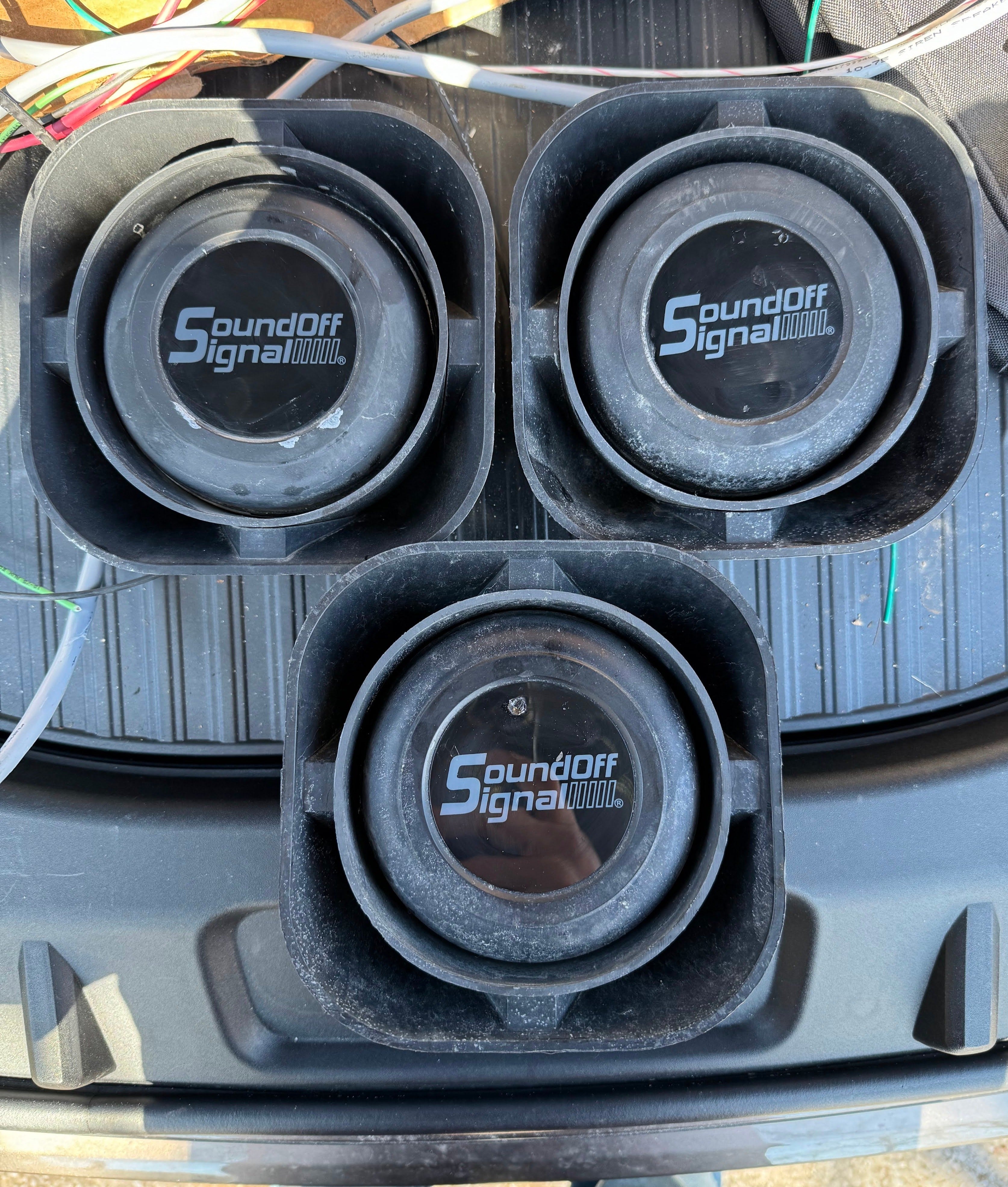 Soundoff Signal Sound Off Signal Sirens - Lot of 3 – LostGoods
