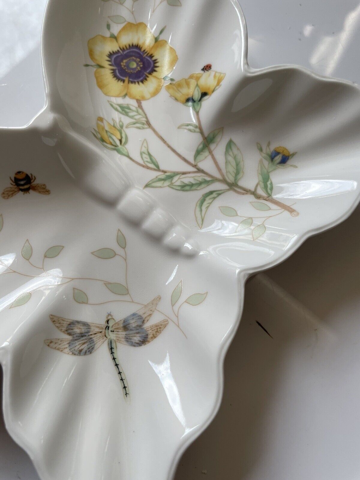 Lenox Butterfly Meadow soap dish - dragonfly - bee - flower - 760736